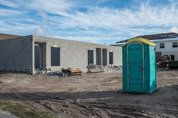 Best Portable restroom trailer rental  in Plattsburg, MO